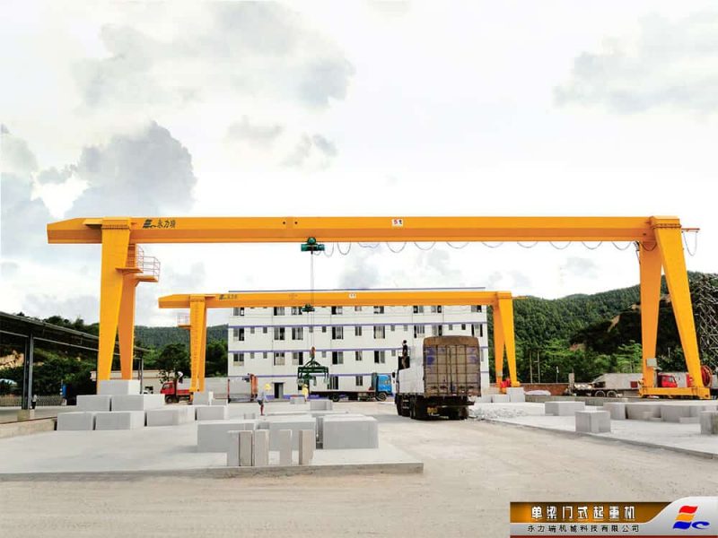 單梁門式起重機5噸